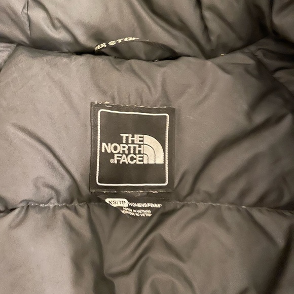 The North Face Women’s Parka size small - Picture 4 of 5